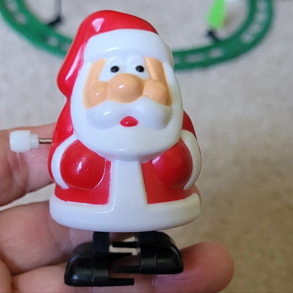 Wind-up plastic christmas Santa train set & walking Santa Claus-14 pcs.